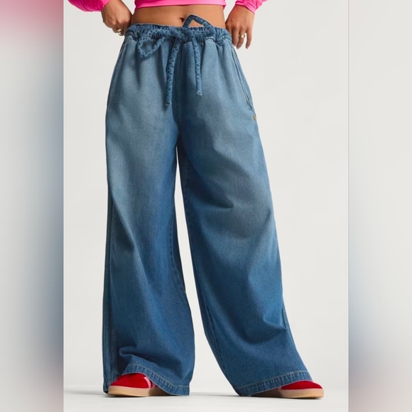 adidas Pants - Adidas Originals KE1071 Women's Medium Vintage Denim Pants